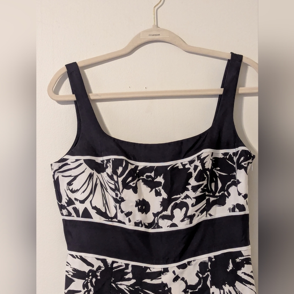 Floral Black and White Silk‎ Dress - Picture 4 of 7